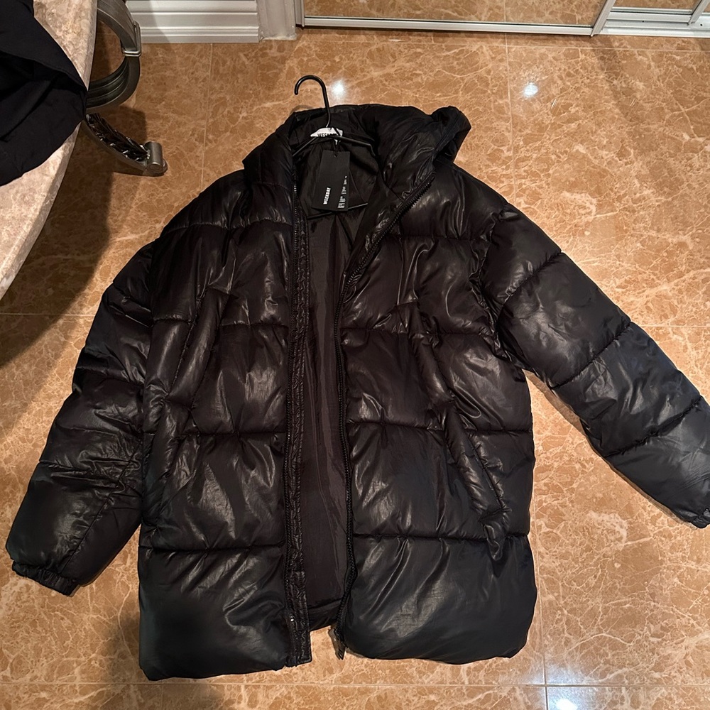 Weekday ruben oversized puffer jacket in black